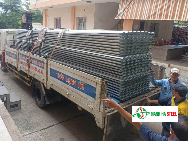 Bảng Báo Giá Tôn Xốp Trần Nhà