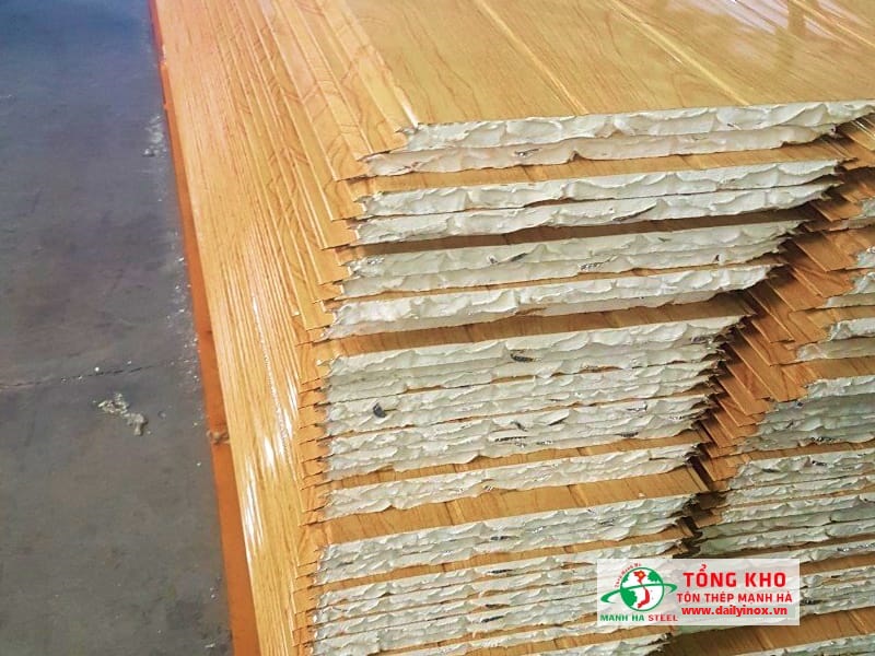 Bảng Báo Giá Tôn La Phông Giả Gỗ, Vân Gỗ