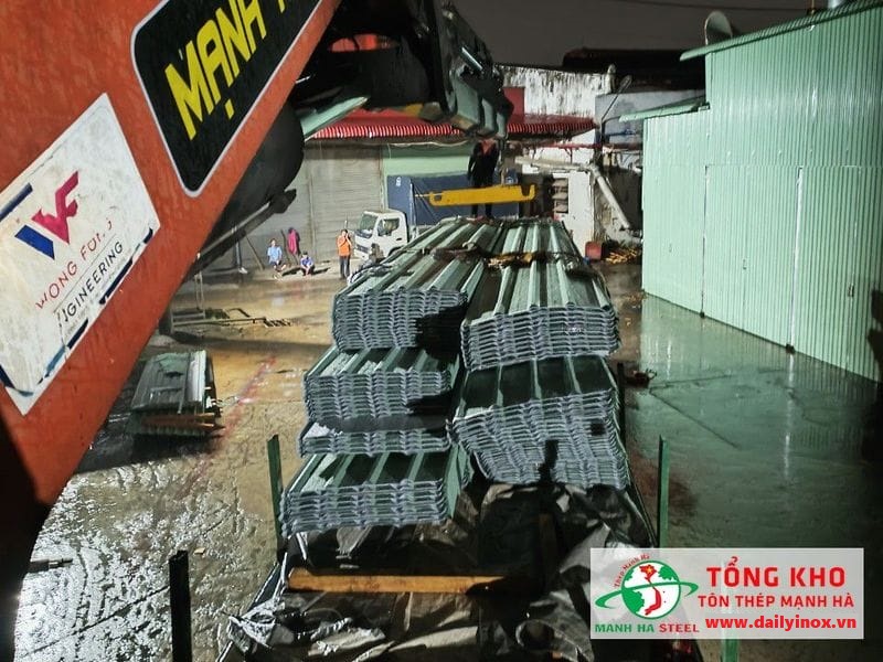 Bảng Báo Giá Tôn Hoa Sen Gold