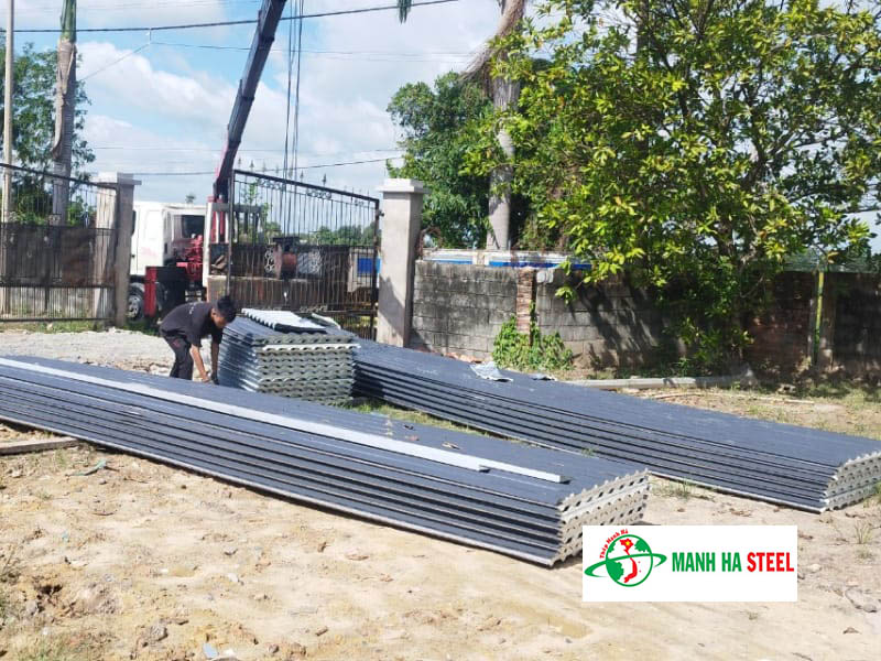 Bảng Báo Giá Tôn Màu Ghi Xám