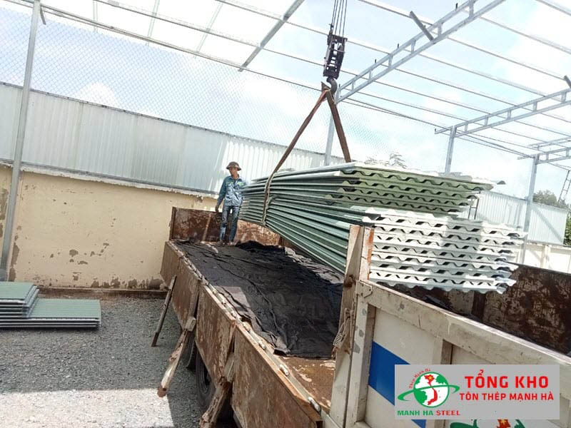 Bảng Báo Giá Tôn Xốp Ốp Tường, Ngăn Phòng