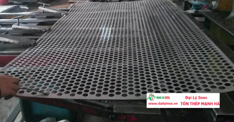 Tấm Inox Đục Lỗ 04