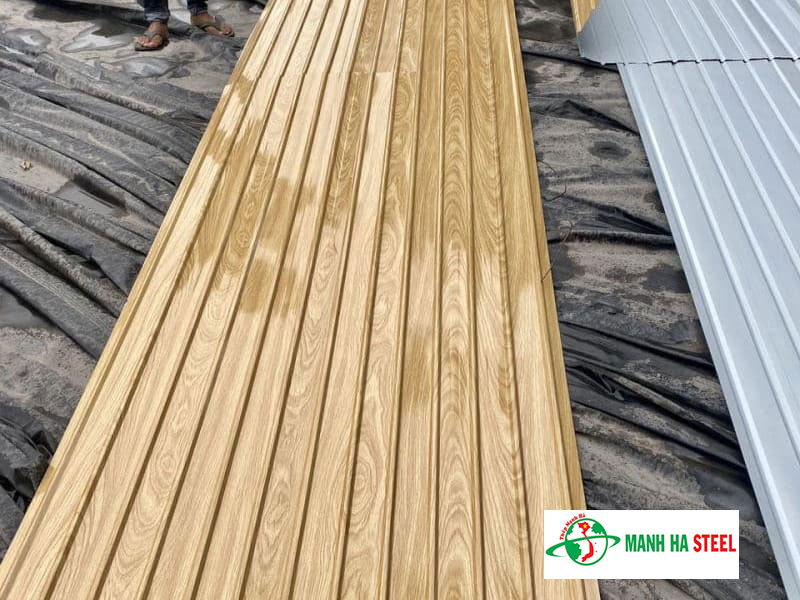 Bảng Báo Giá Tôn Xốp Giả Gỗ