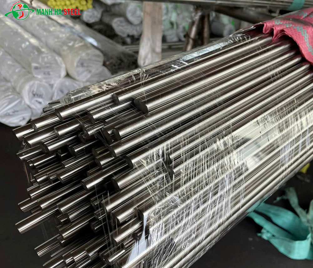 Tròn trơn láp đặc inox phi 32ly