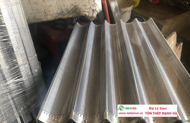 Tấm Inox Đục Lỗ 04